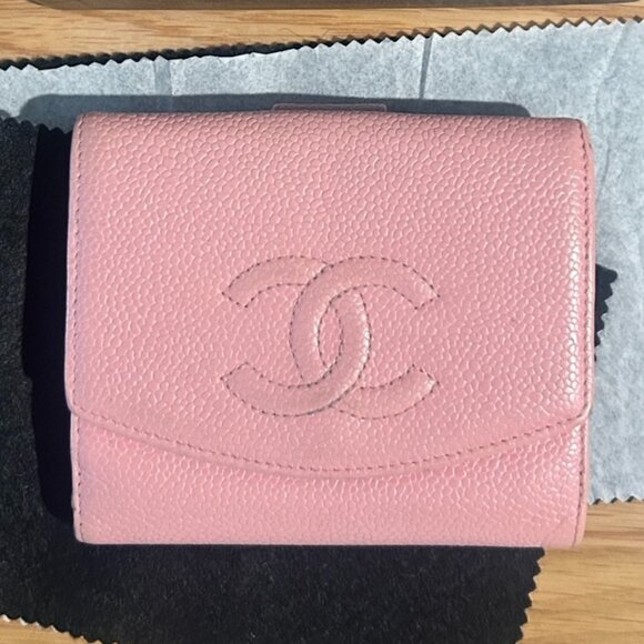 Vintage Chanel Pink Caviar Wallet - Picture 1 of 6